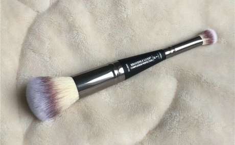 New Double-ended Cosmetics COMPLEXION PERFECTION MAKEUP BRUSH 7 for Foundation